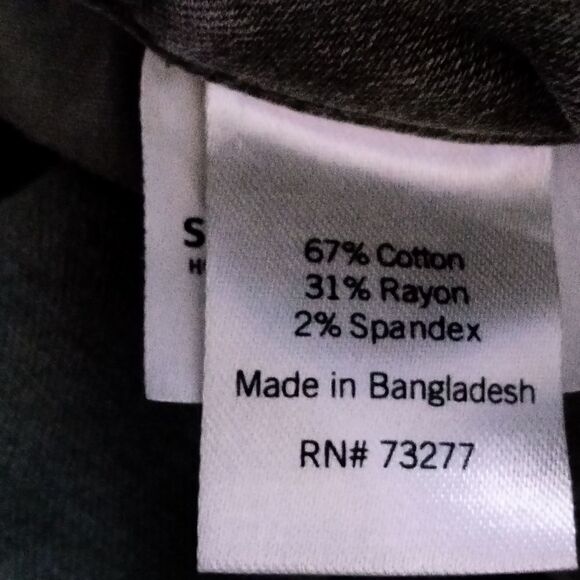 "SO" woman's distressed shorts. - Picture 11 of 12